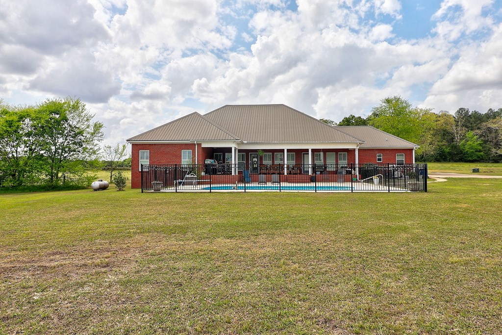 609 County Rd 11