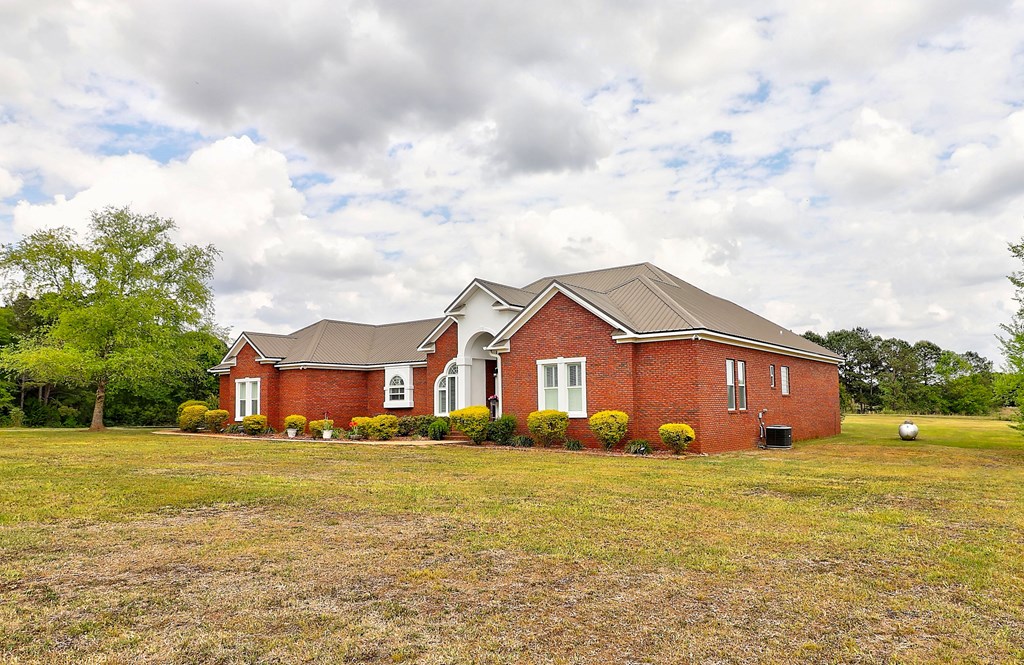 609 County Rd 11