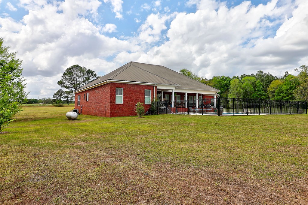 609 County Rd 11