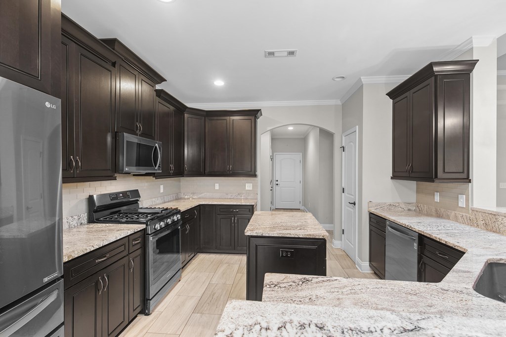217 Glen Oaks