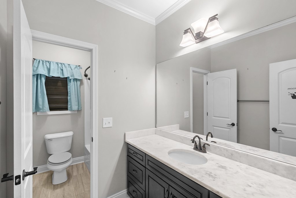 217 Glen Oaks