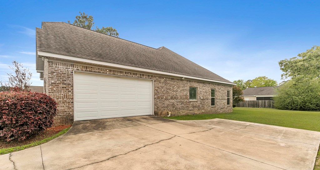 217 Glen Oaks