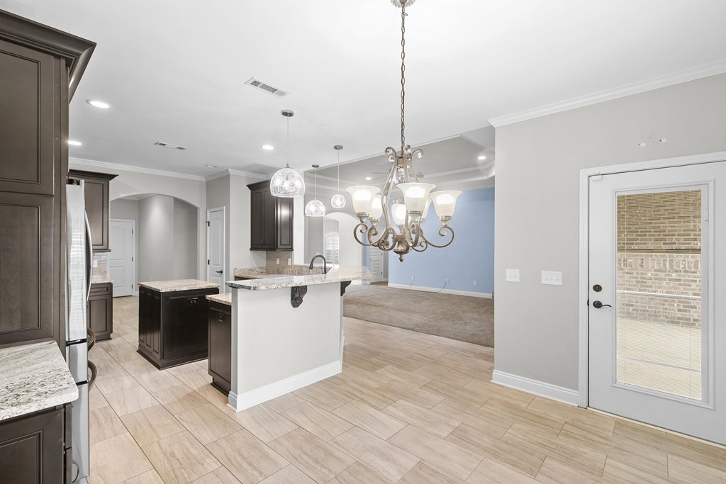 217 Glen Oaks