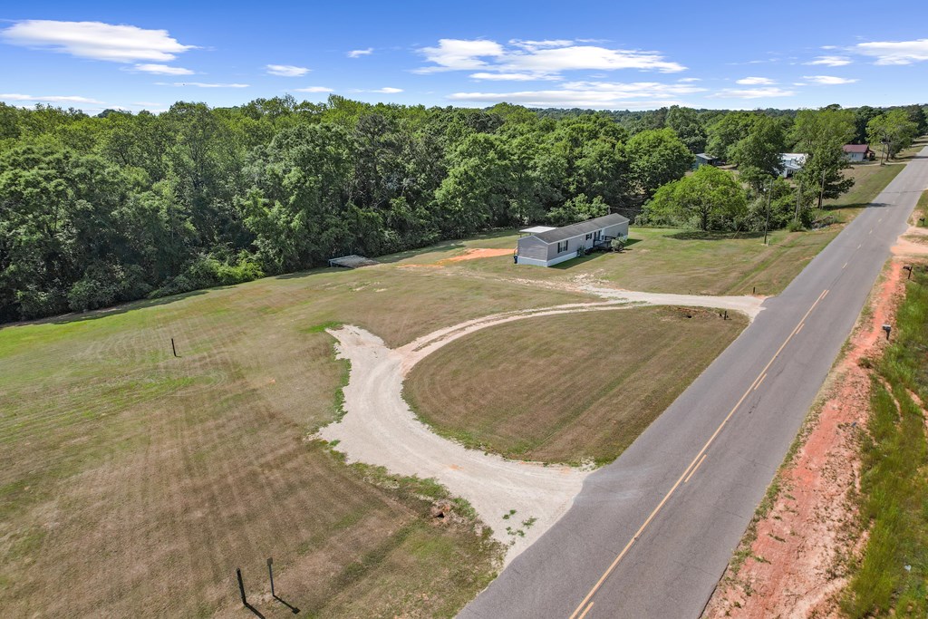 1048 Hubbard Road