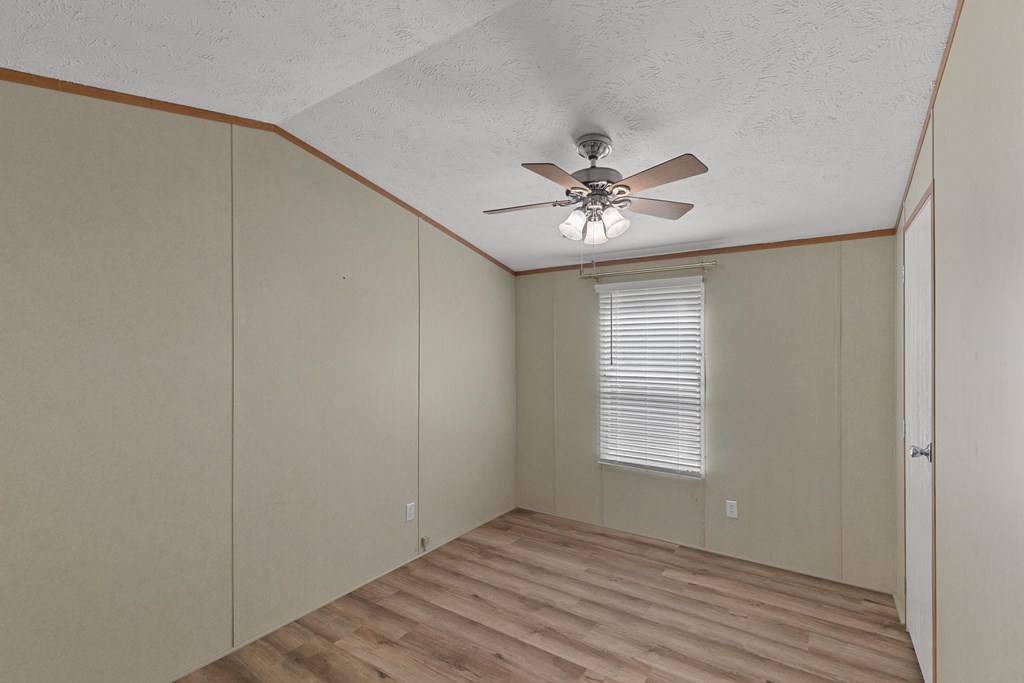 1048 Hubbard Road