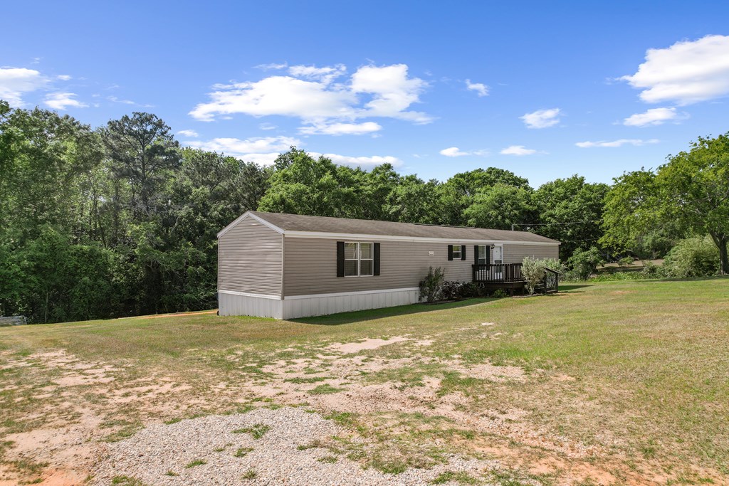 1048 Hubbard Road