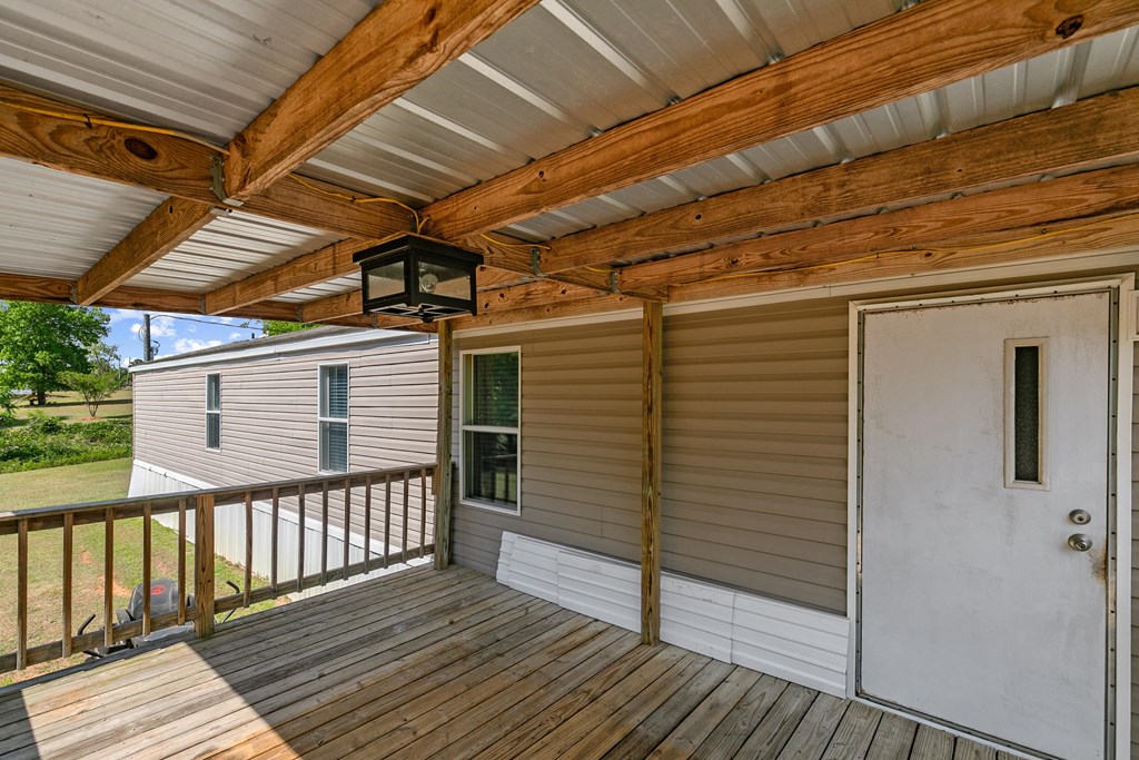 1048 Hubbard Road