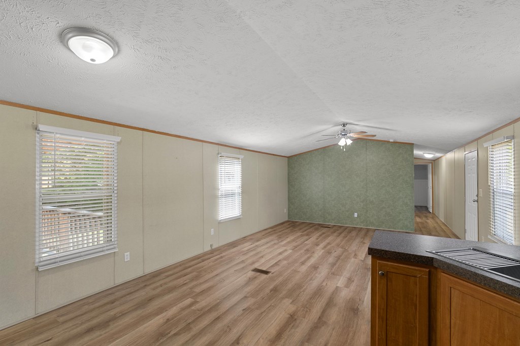 1048 Hubbard Road