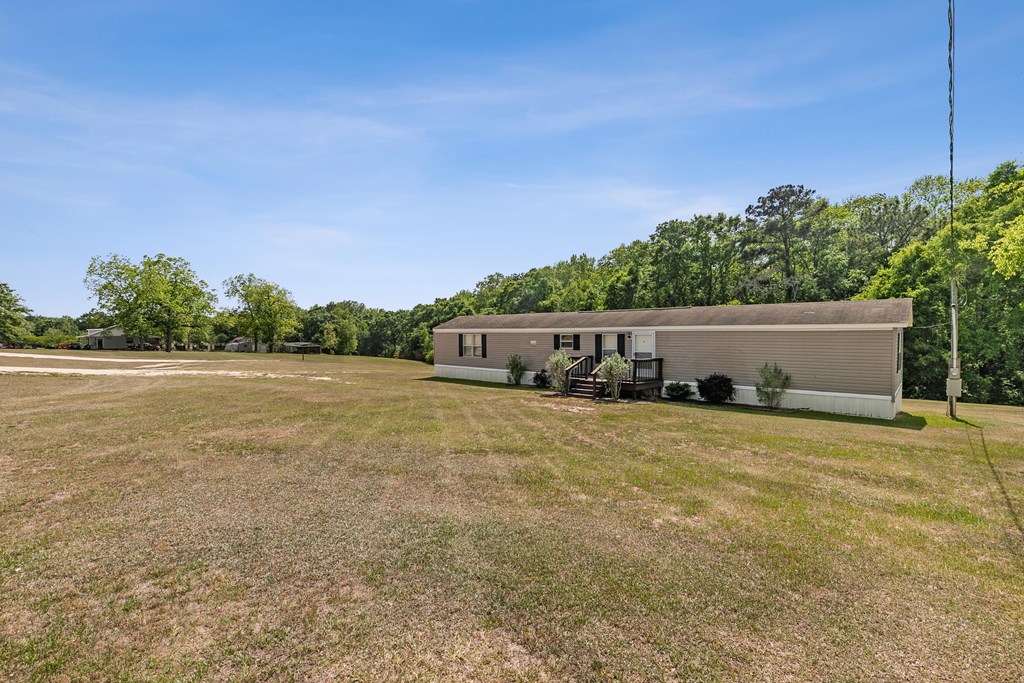 1048 Hubbard Road