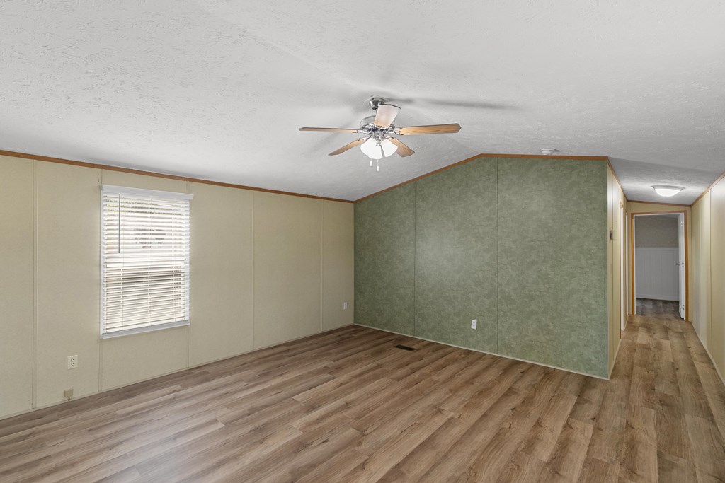 1048 Hubbard Road