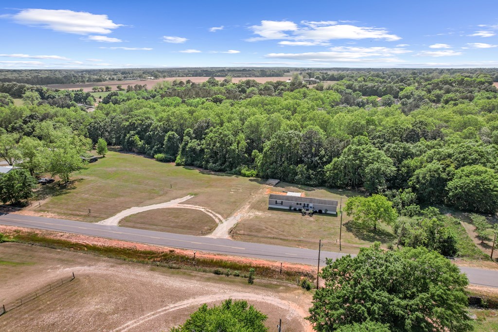 1048 Hubbard Road