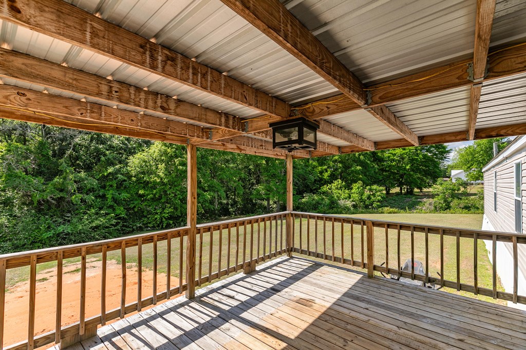 1048 Hubbard Road