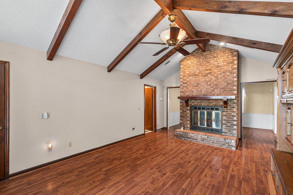 619 Chapelwood Dr