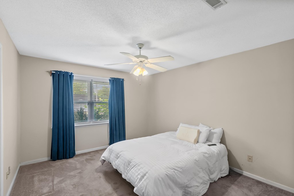 619 Chapelwood Dr