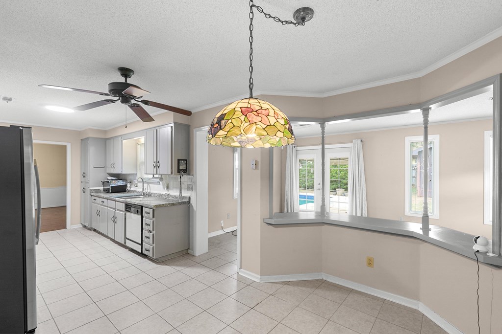 619 Chapelwood Dr