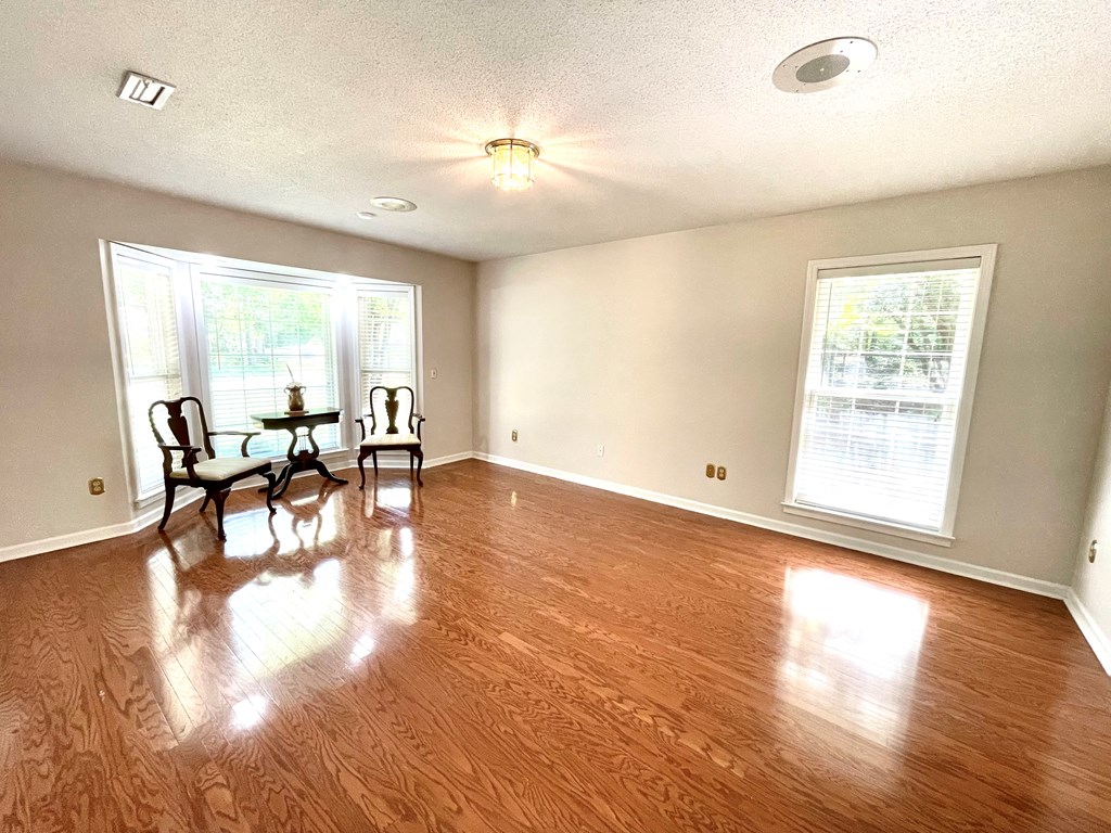 1603 Montcliff Drive