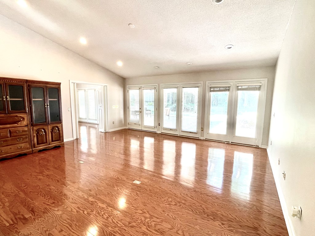 1603 Montcliff Drive