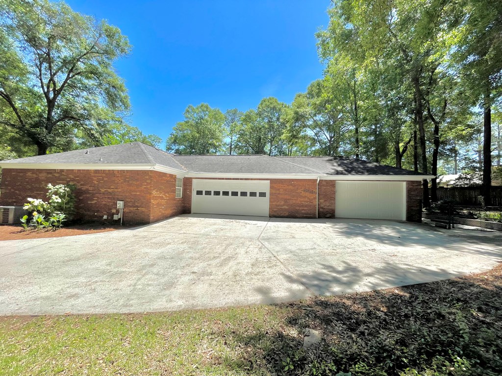 1603 Montcliff Drive