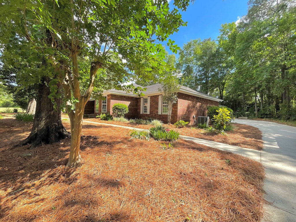 1603 Montcliff Drive