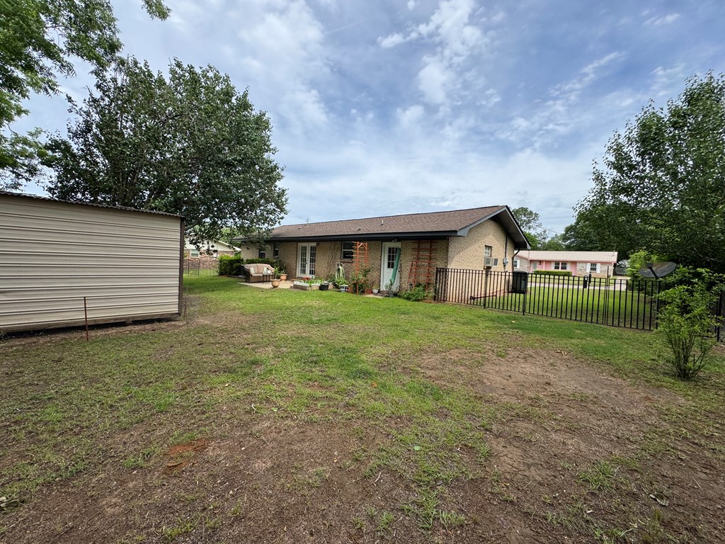 3210 Springdale