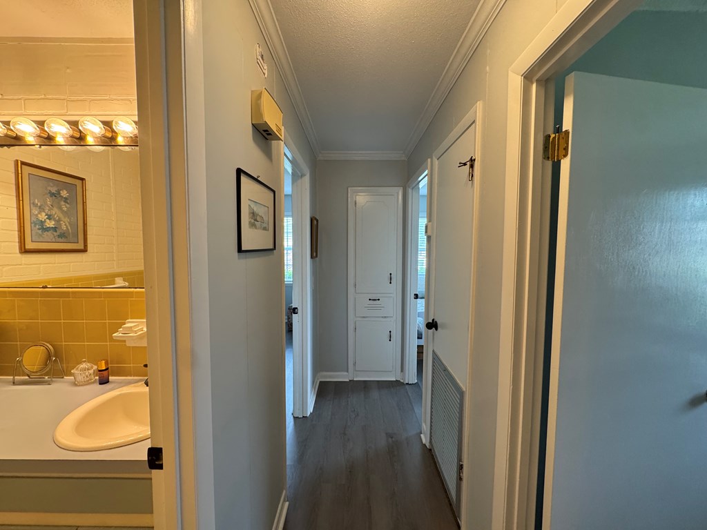 3210 Springdale