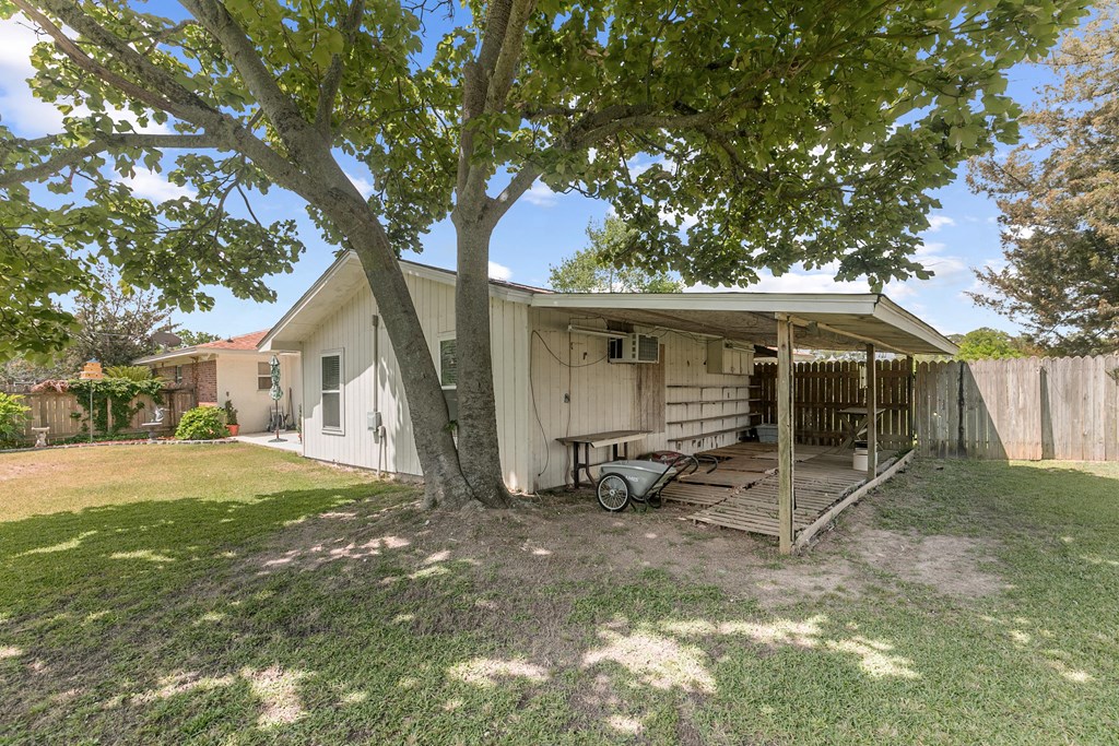 13215 E State Hwy 52