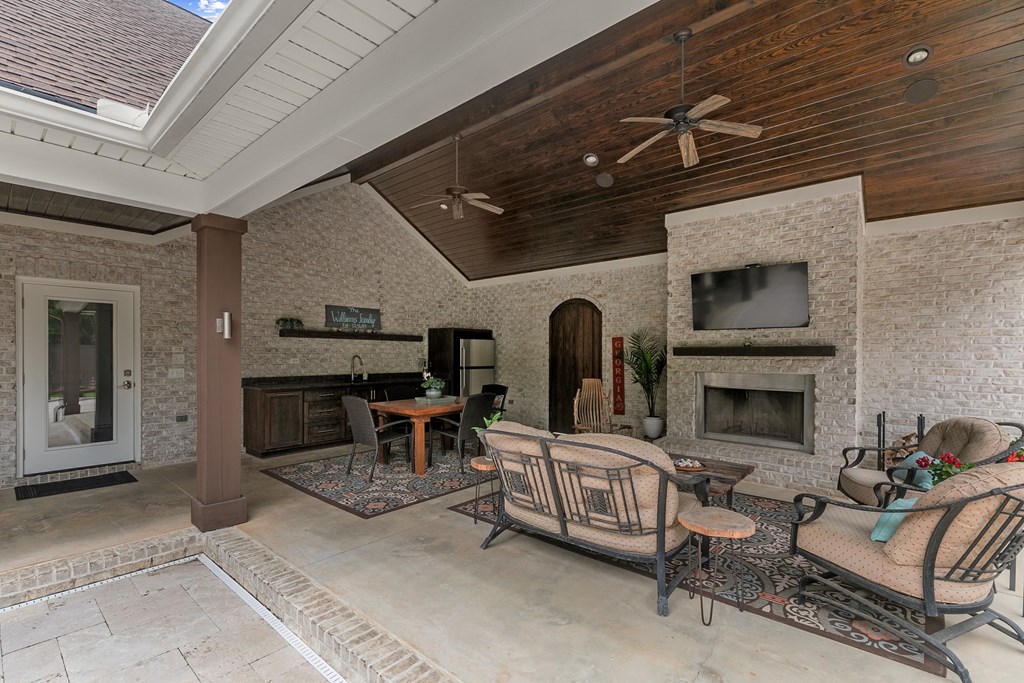 207 Orleans St.