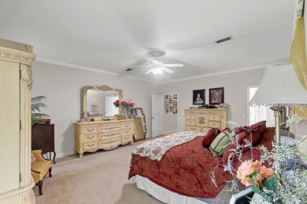302 Stonegate