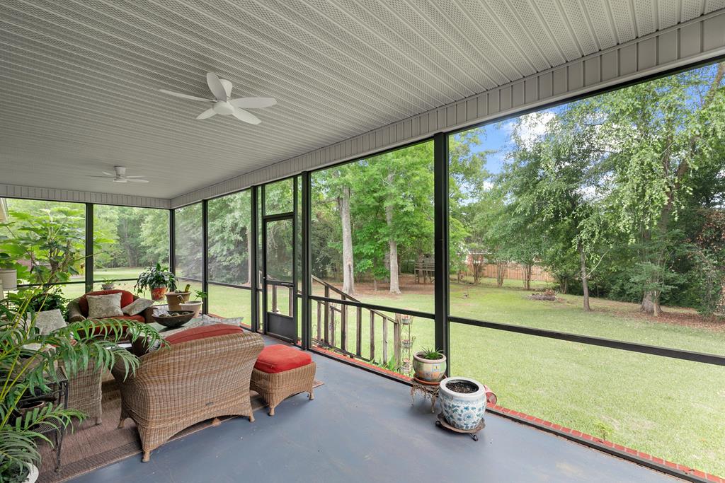 302 Stonegate