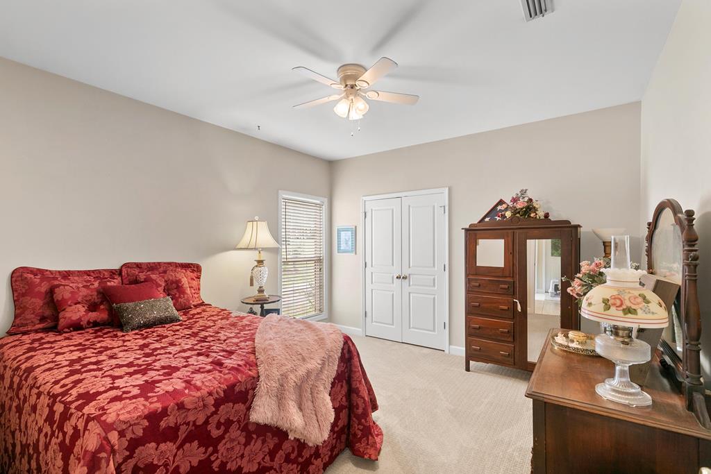 302 Stonegate