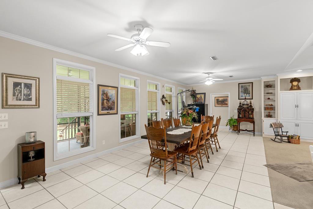 302 Stonegate