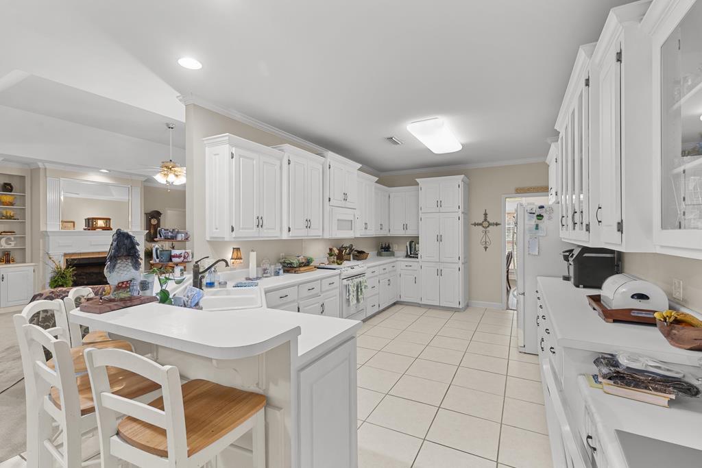 302 Stonegate
