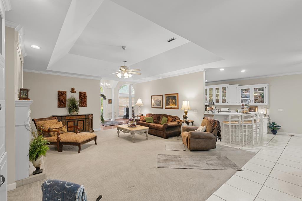 302 Stonegate