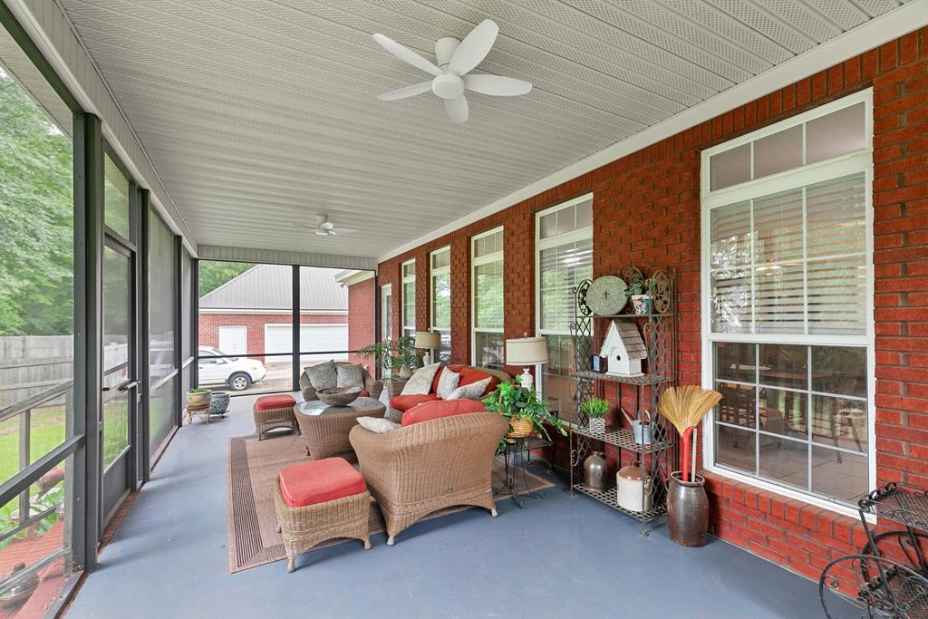 302 Stonegate