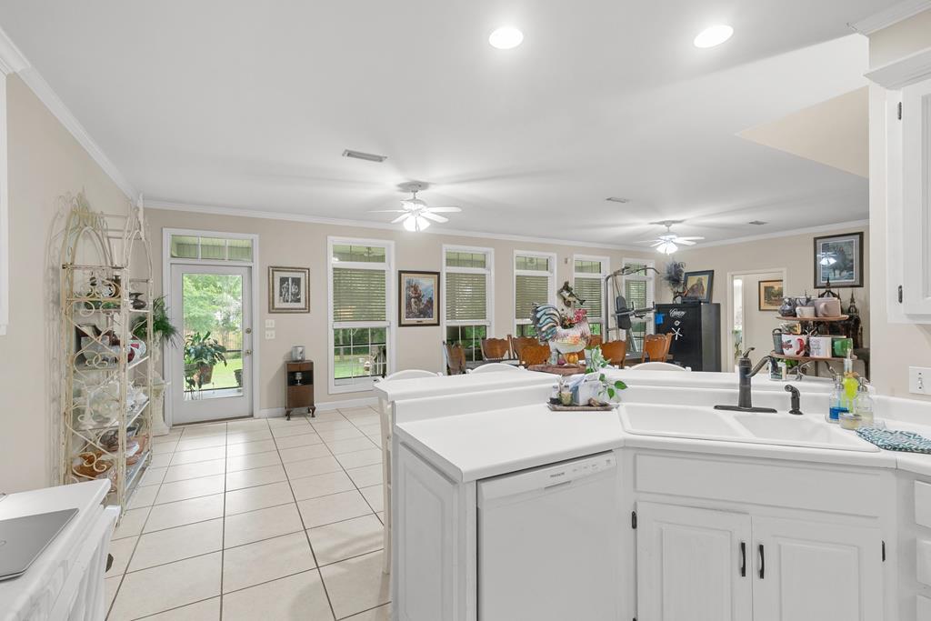 302 Stonegate