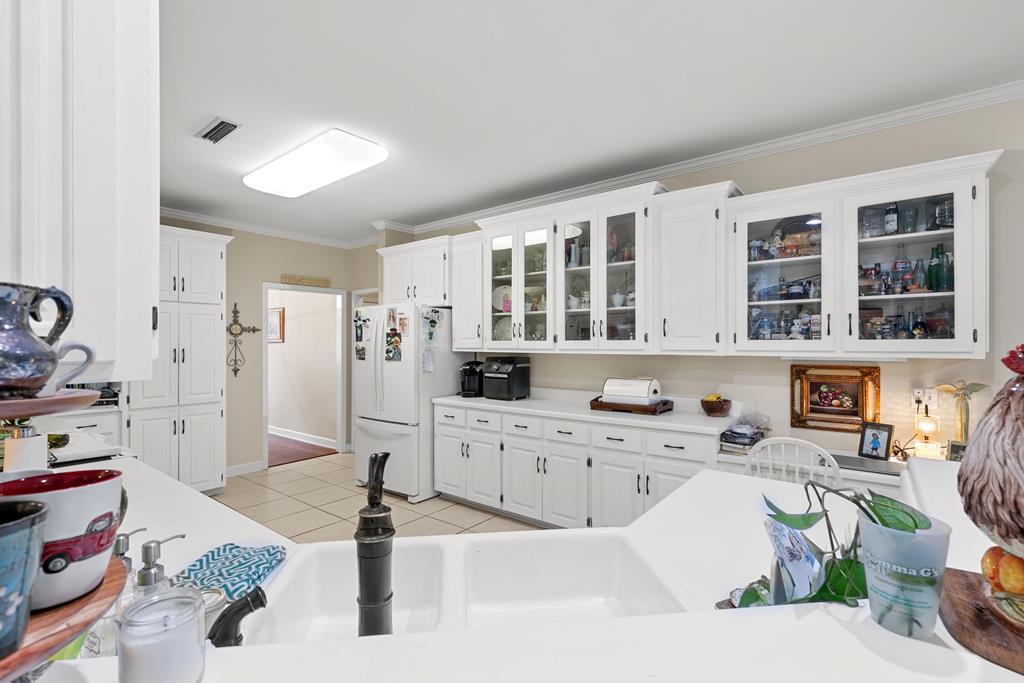 302 Stonegate