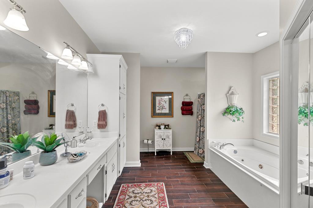302 Stonegate