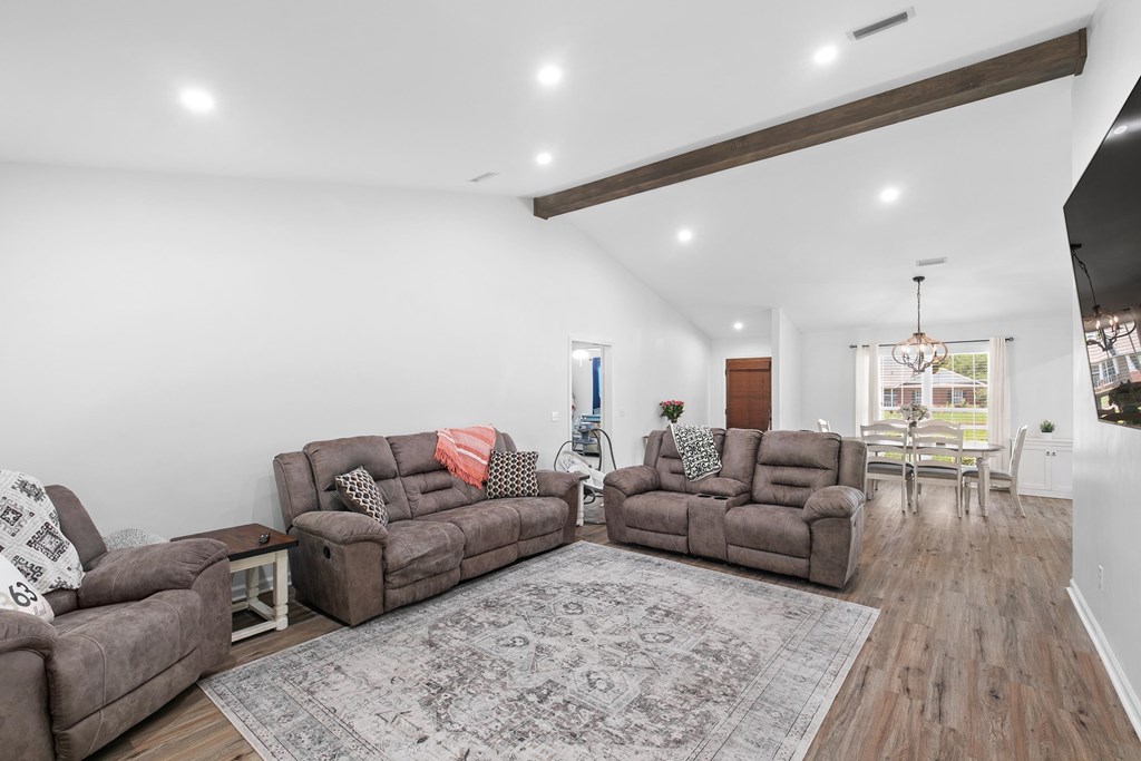 107 Willow Oaks Dr.