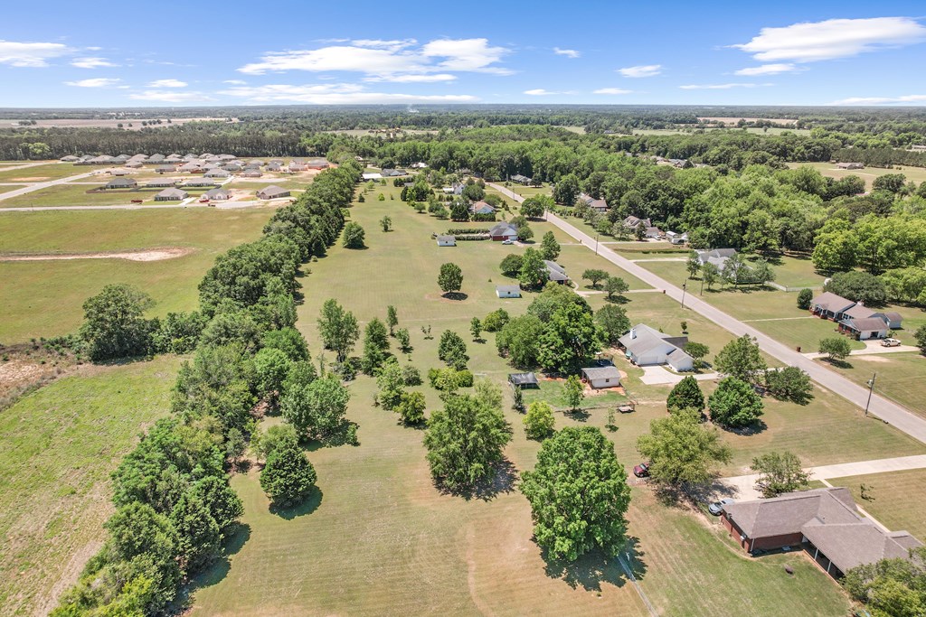 107 Willow Oaks Dr.