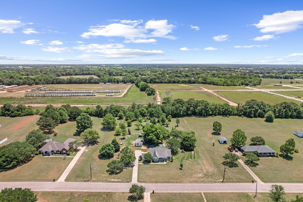 107 Willow Oaks Dr.