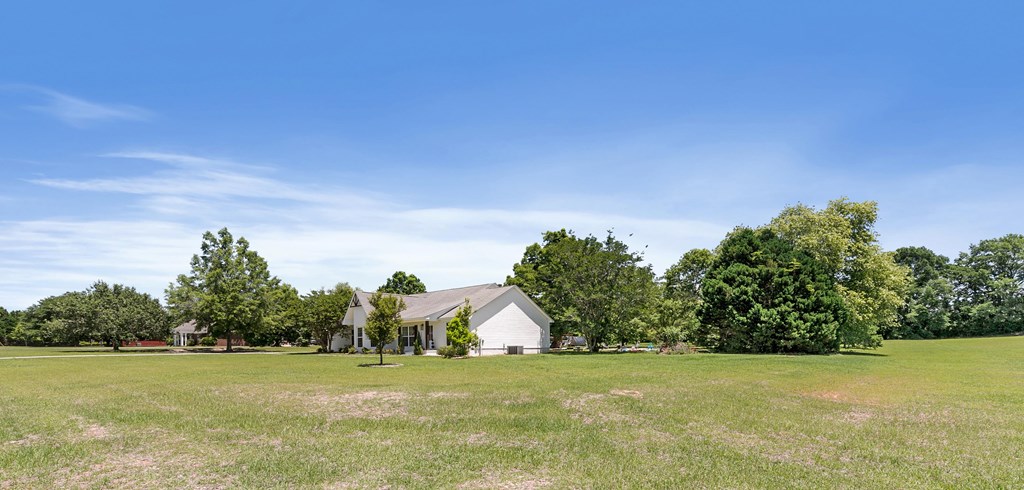107 Willow Oaks Dr.