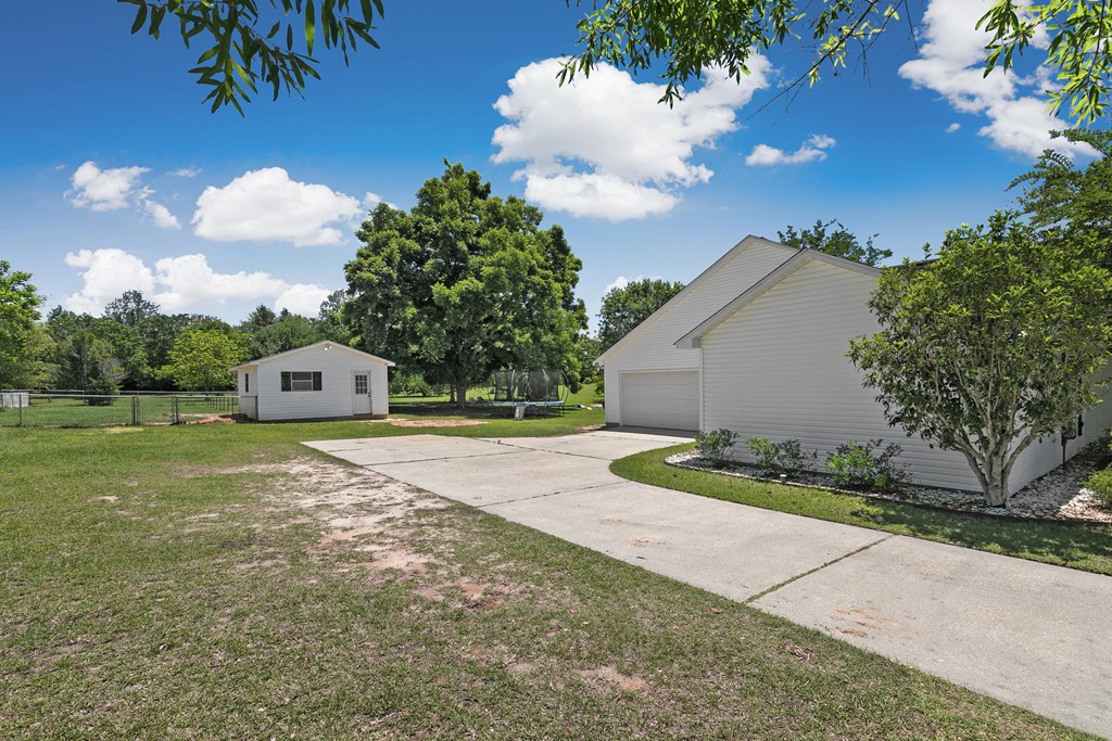 107 Willow Oaks Dr.