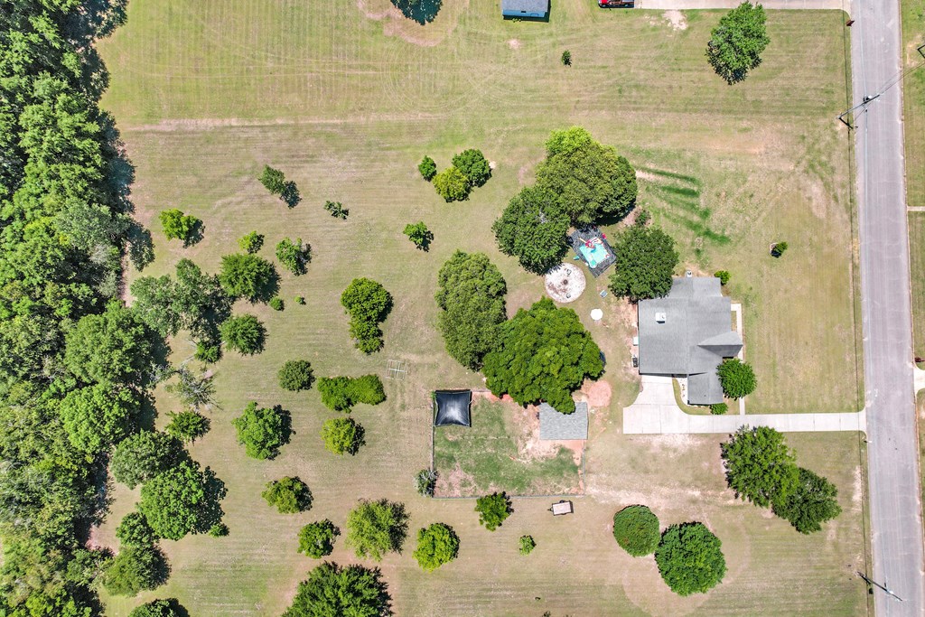 107 Willow Oaks Dr.