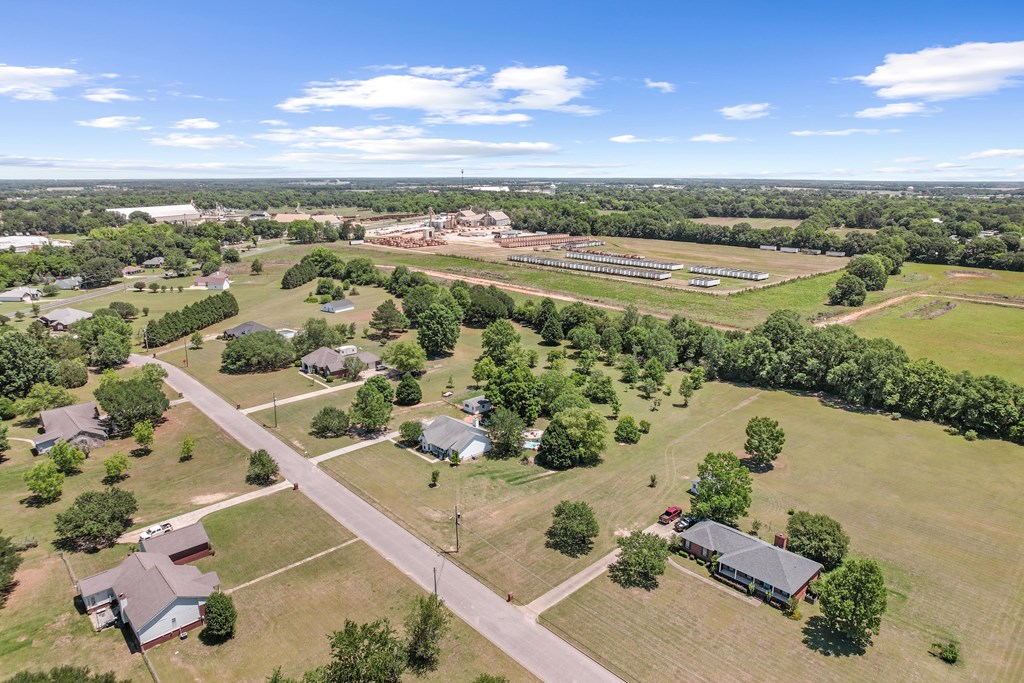 107 Willow Oaks Dr.