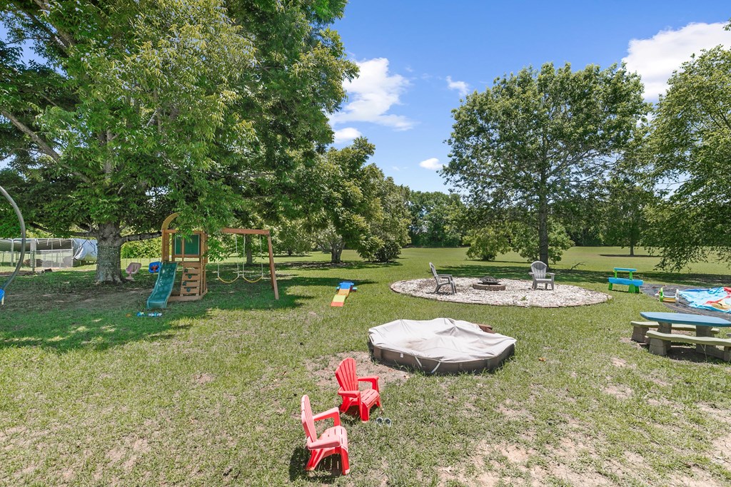 107 Willow Oaks Dr.