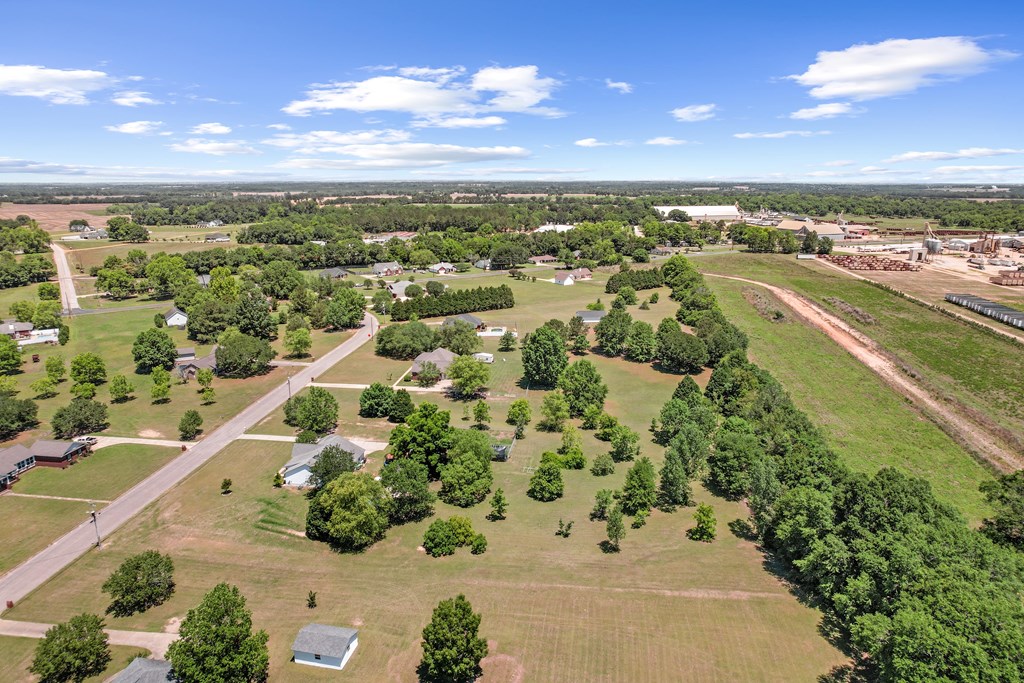 107 Willow Oaks Dr.