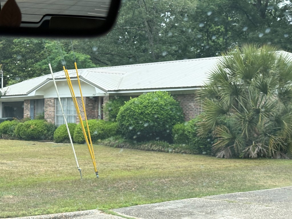 1907 Fairfield Drive