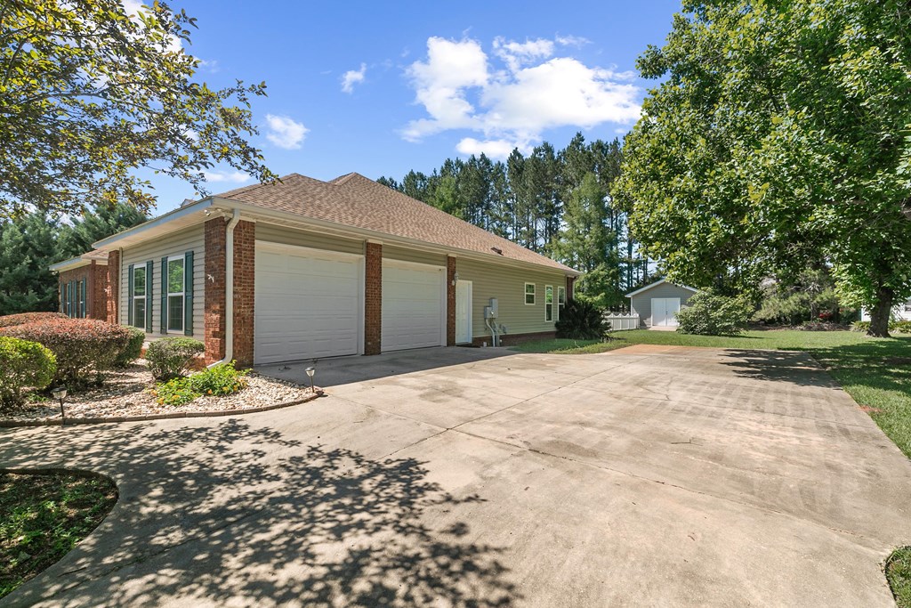 371 Bradford Lane
