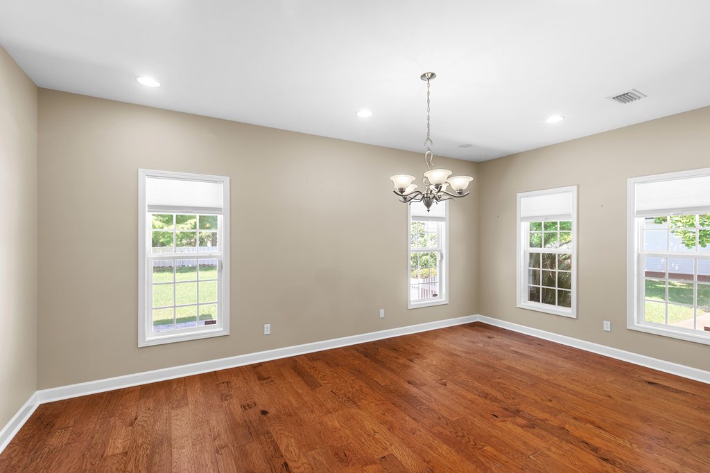 371 Bradford Lane