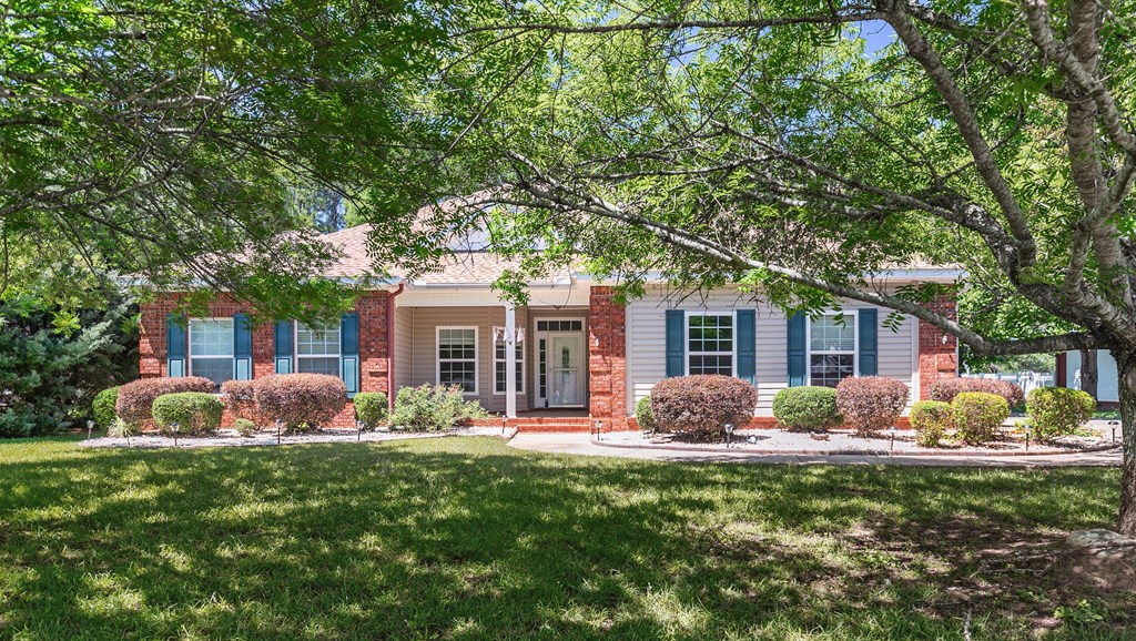 371 Bradford Lane